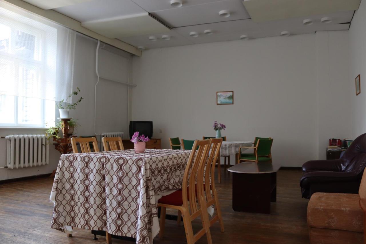 Hostel Louna Пярну Екстериор снимка