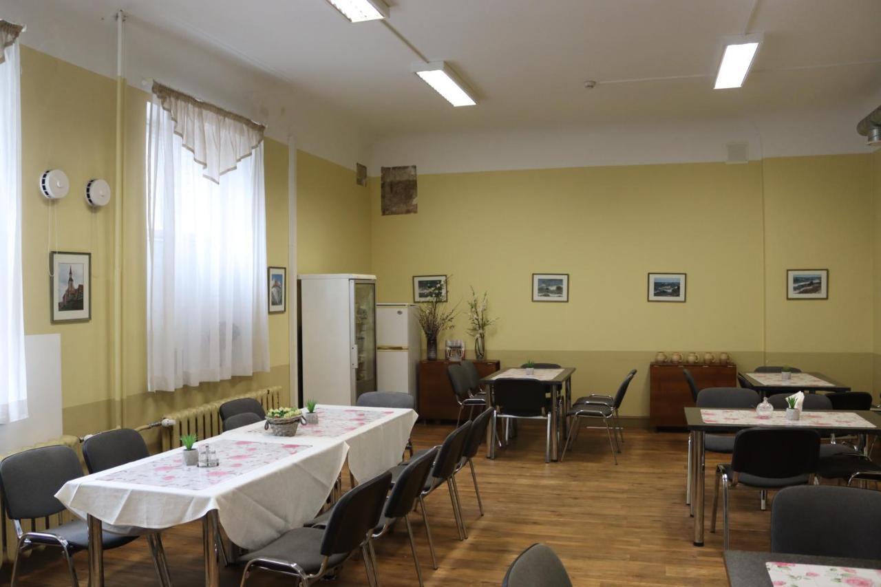 Hostel Louna Пярну Екстериор снимка