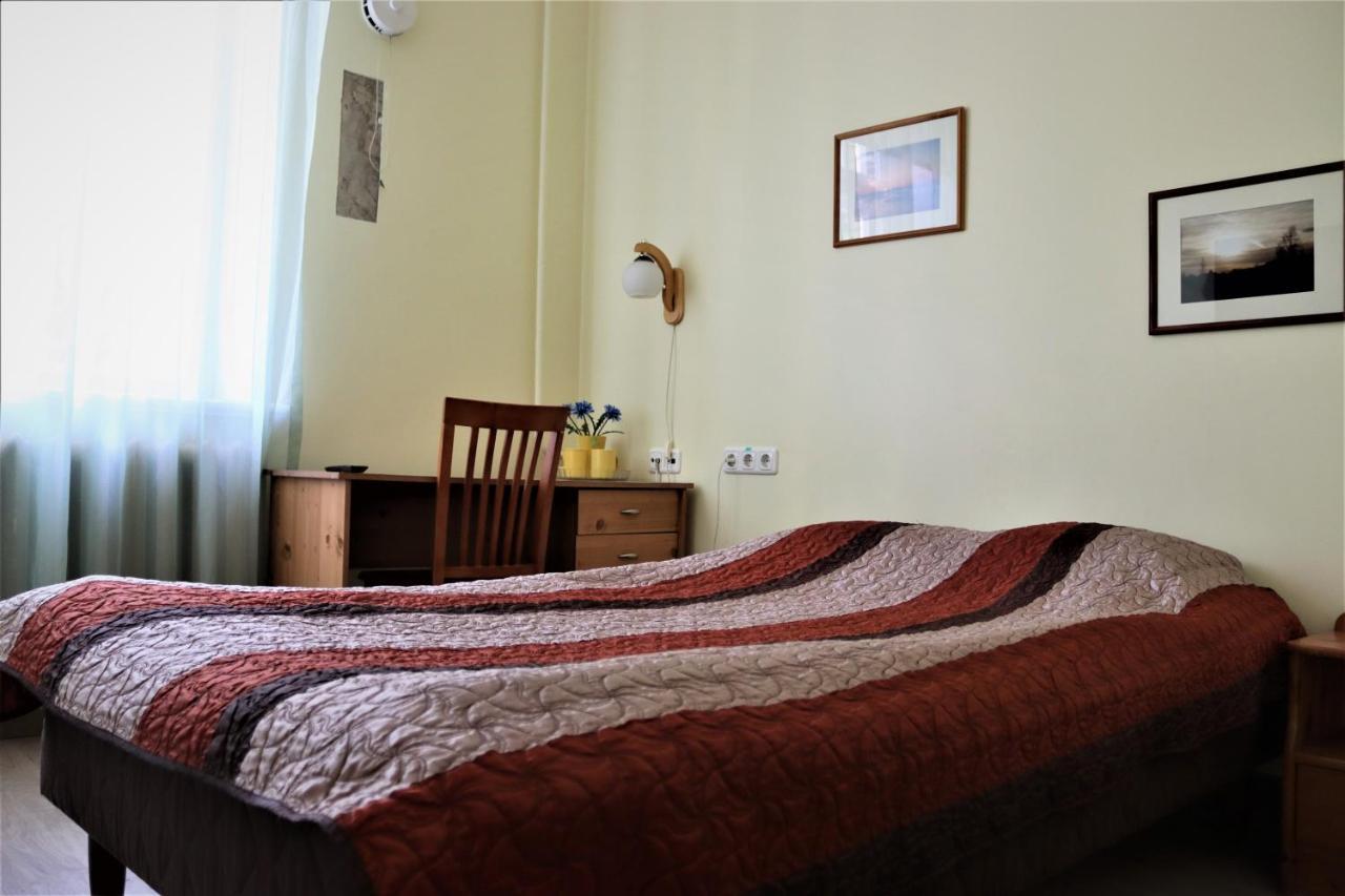 Hostel Louna Пярну Екстериор снимка